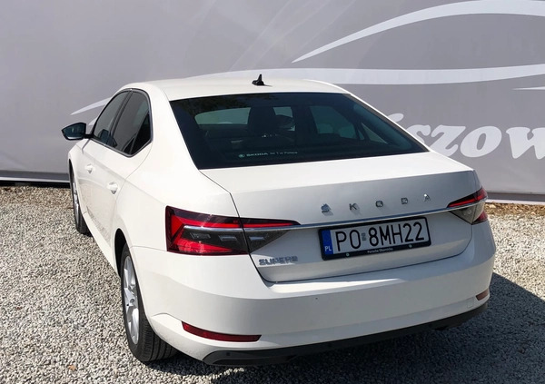 Skoda Superb cena 116999 przebieg: 64996, rok produkcji 2019 z Bytów małe 436